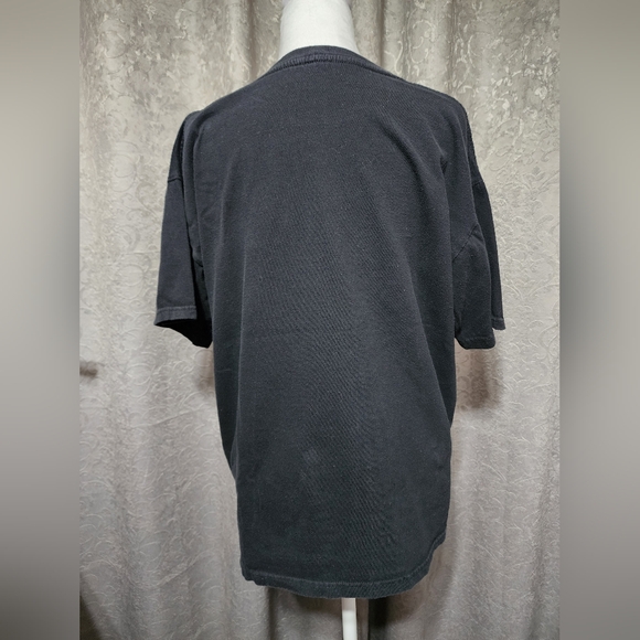 NM Zia Tee Shirt Large Black, Gold, Red - Picture 5 of 6